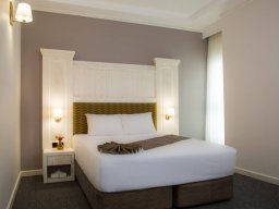 هتل جوارالملک