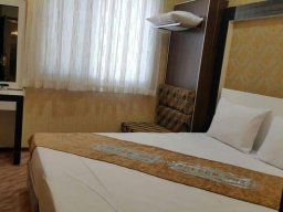 هتل رز طلایی